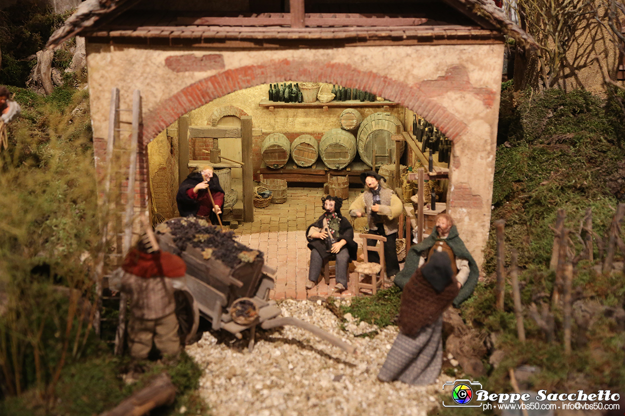 VBS_7486 - Abbazia di Vezzolano - Presepe artistico di Anna Rosa Nicola.jpg
